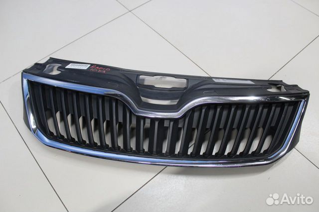 Решетка радиатора Skoda Rapid Решетка радиатора Skoda Rapid
