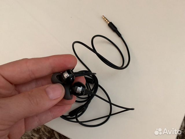 Наушники jbl