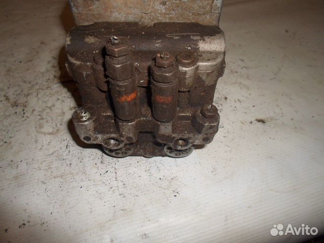 Блок ABS (насос) (Ford Mondeo) Блок ABS (насос) (Ford Mondeo)