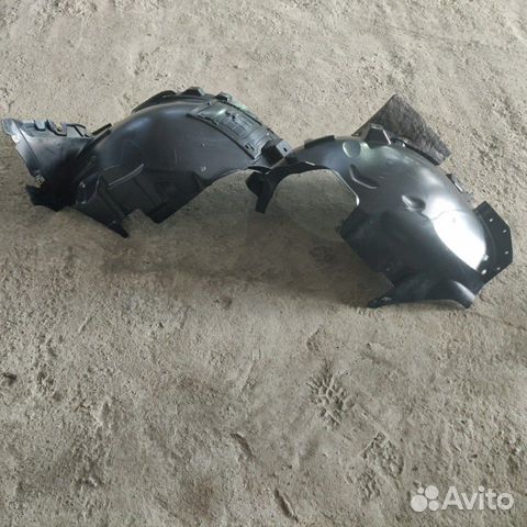 Подкрылок правый на Мерседес-ML W166 (Две части)