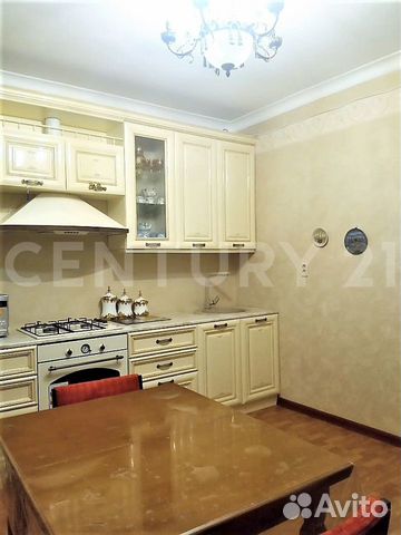 2-к квартира, 65 м², 2/6 эт.
