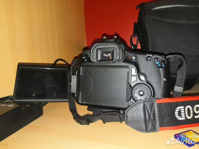 Canon 60d 32gb+4gb+ штатив (телескопический) Canon 60d 32gb+4gb+ штатив (телескопический)