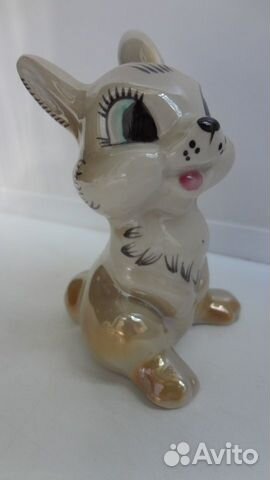 Фарфоровая фигурка заяц