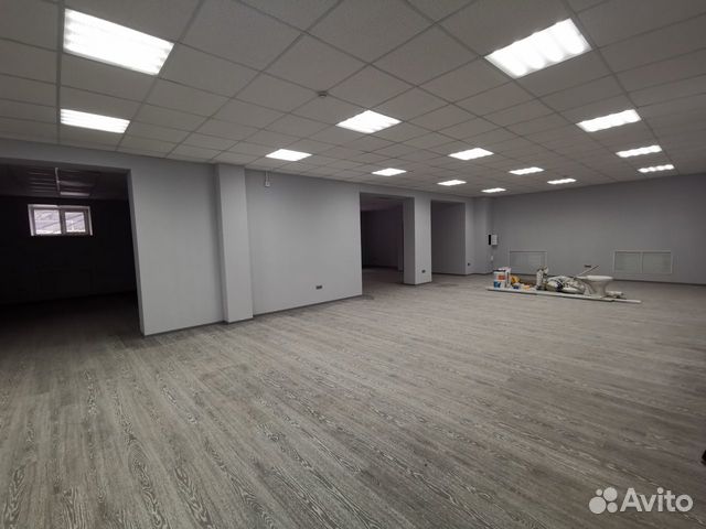 Торгово-офисное помещение, 218 м²