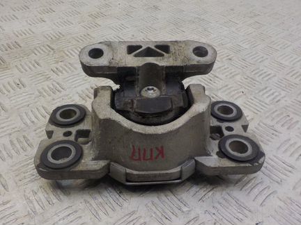 Опора кпп Range Rover Evoque