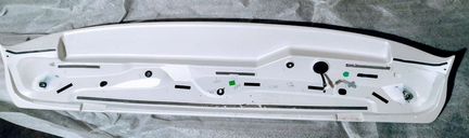 Молдинг 5 двери багажника toyota sienna 3