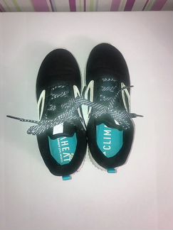 Беговые кроссовки Adidas