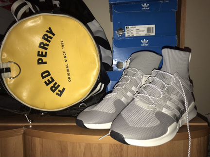 Кроссовки Adidas