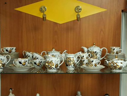 Сервизы чайный и кофейный Золотая роза