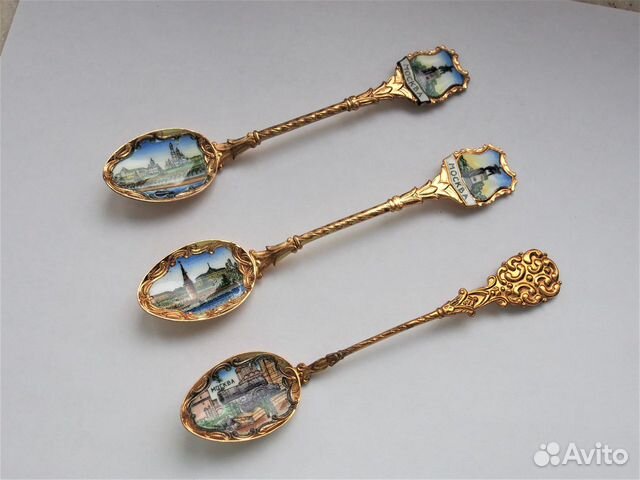 Декоративные ложки с видами Москвы, металл эмаль
