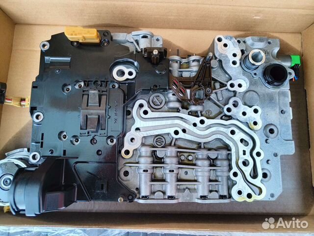 Гидроблок (мехатроник) с платой. АКПП ZF 8hp45