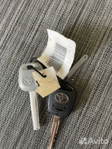 Ключ зажигания Тойота (оригинал)