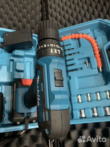 Ударный шуруповерт Makita 24v с набором