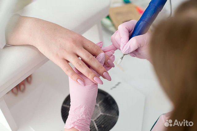 Мастер маникюра и педикюра