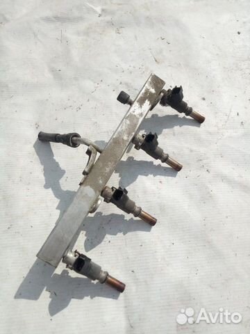 Топливная рампа (рейка) Шевроле Авео, 1.4