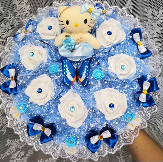 Букет из мягких игрушек на выписку из роддома