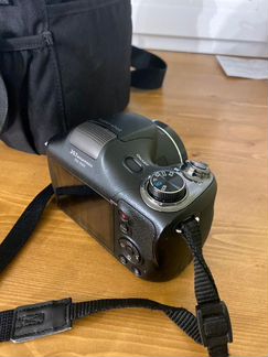 Зеркальный фотоаппарат sony DSC-H300