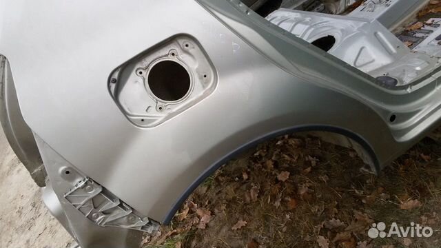 Рено сандеро четверть задняя