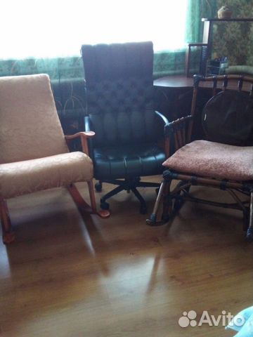 2 кресла и столик