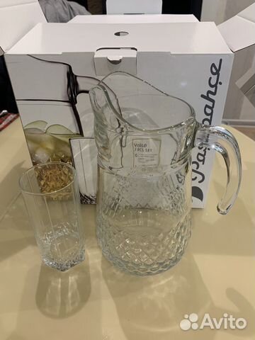 Графин со стаканами