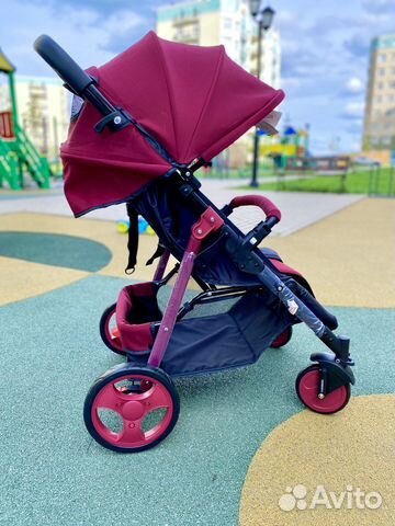Прогулочная коляска