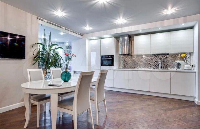 3-к. квартира, 70 м², 13/13 эт.