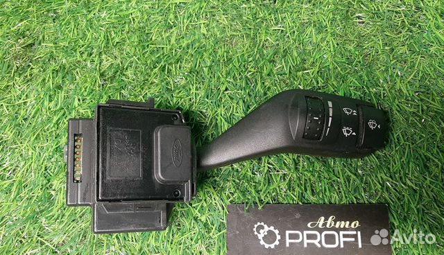 В наличии: Переключатель Ford Focus 2