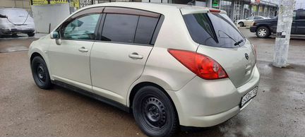 Nissan Tiida, 2005