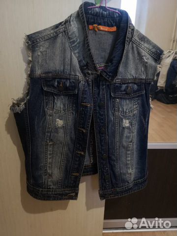 Джинсовая жилетка