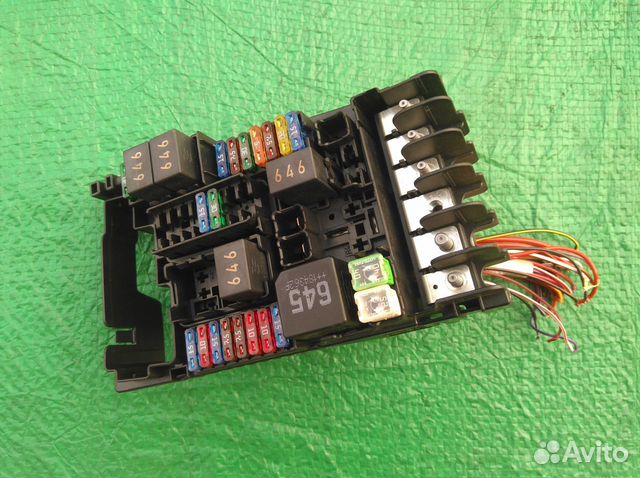 Блок предохранителей Шкода Октавия А7 купить в Москве VAG 5Q0937125B ...