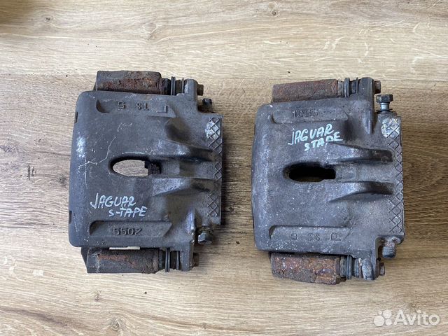 Jaguar s type передние суппорта L-R