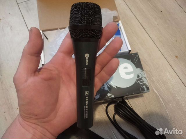 Микрофон вокальный синхайзер