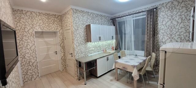 2-к. квартира, 60 м², 2/3 эт.