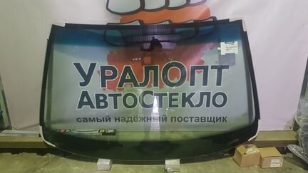 Лобовое стекло Volvo S40 (II)