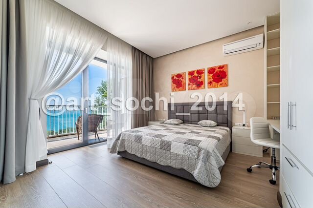 3-к. квартира, 120 м², 2/27 эт.