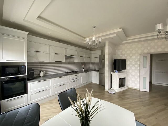 Коттедж 181 м² на участке 9 сот.