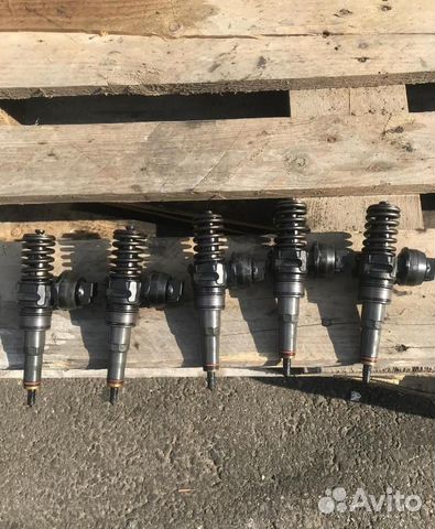 Форсунка топливная Volkswagen Transporter T5