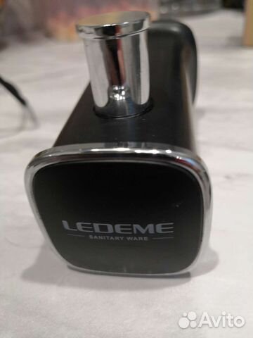 Крючок настенный