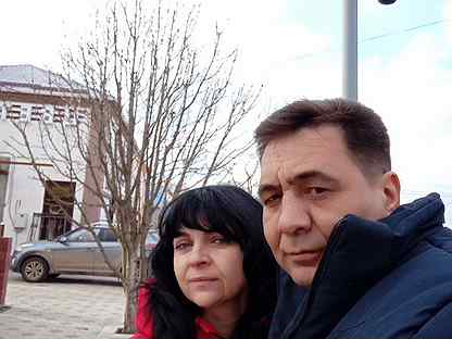 Помощники по хозяйству семейная пара с проживанием в загородный дом. Помощники по хозяйству семейная пара с проживанием в загородный дом. Охрана семейной пары москва. Вахта москва семейная пара охрана. Семейные пары в охране.