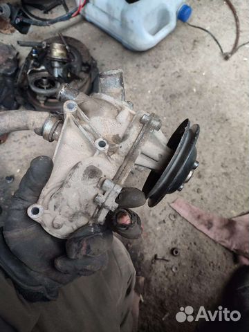 Помпа audi 80 b3 1,8