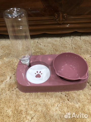 Автоматический поильник и кормушка для кошек