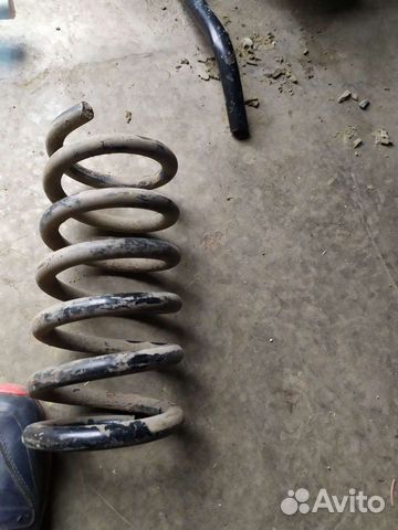 Задняя пружина