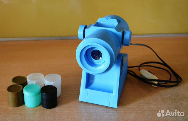 Продам диафильмы и фильмоскоп советские