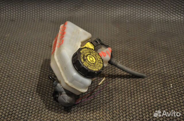 Главный тормозной цилиндр skoda fabia 5J2