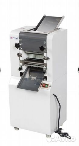 Лапшерезательная тестораскаточная машина