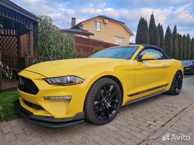 Ford Mustang 2018 Р¶РµР»С‚С‹Р№