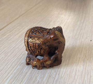 Статуэтка слон натуральное дерево