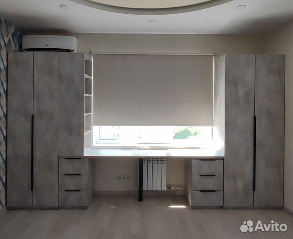 Рабочая зона у окна