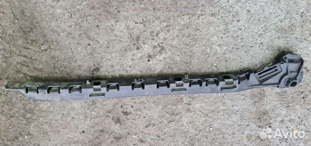 Направляющая заднего бампера Mercedes W212 дорест