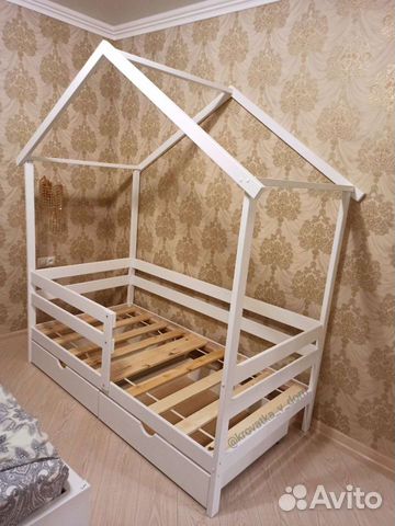 Кроватка избушка в наличии
